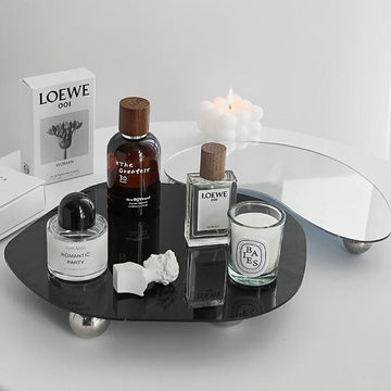 Nietypowa podstawa na perfumy z akrylu