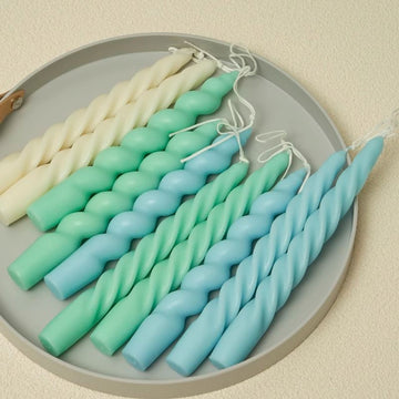 Dwupak spiralnych, pastelowych świec w formie spirali