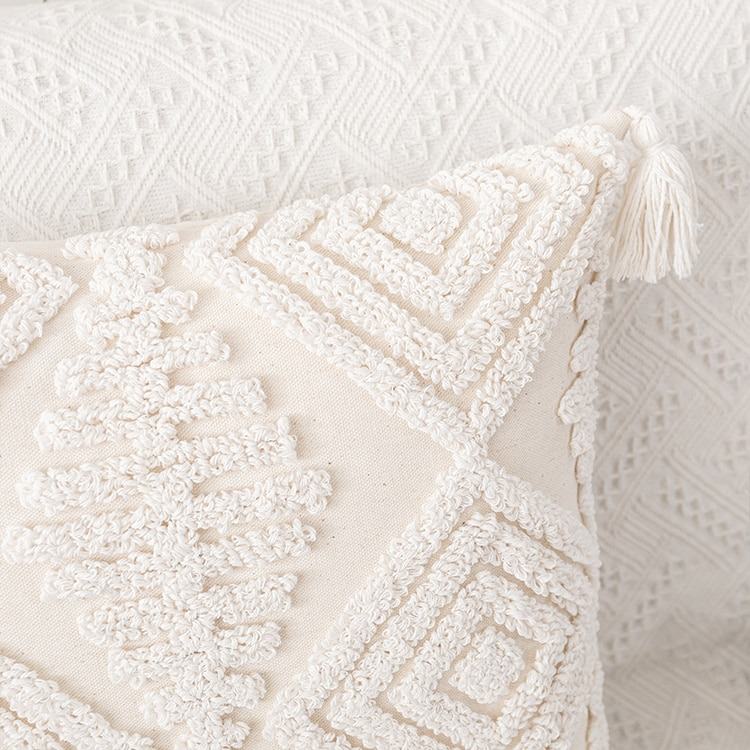 Prześcieradło na poduszkę w stylu boho z gustem tufted