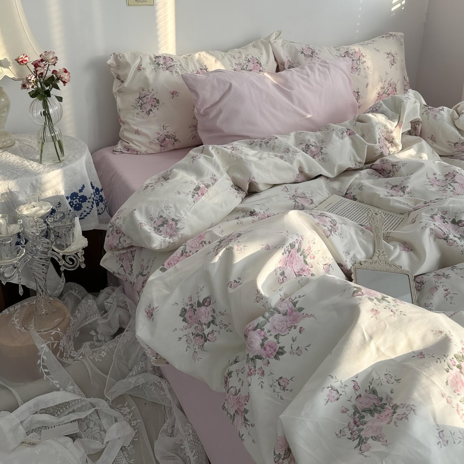 Zestaw pościeli z różami Pink Blooming Roses Coquette