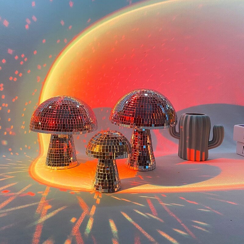 Lampa kulista z motywem grzybów