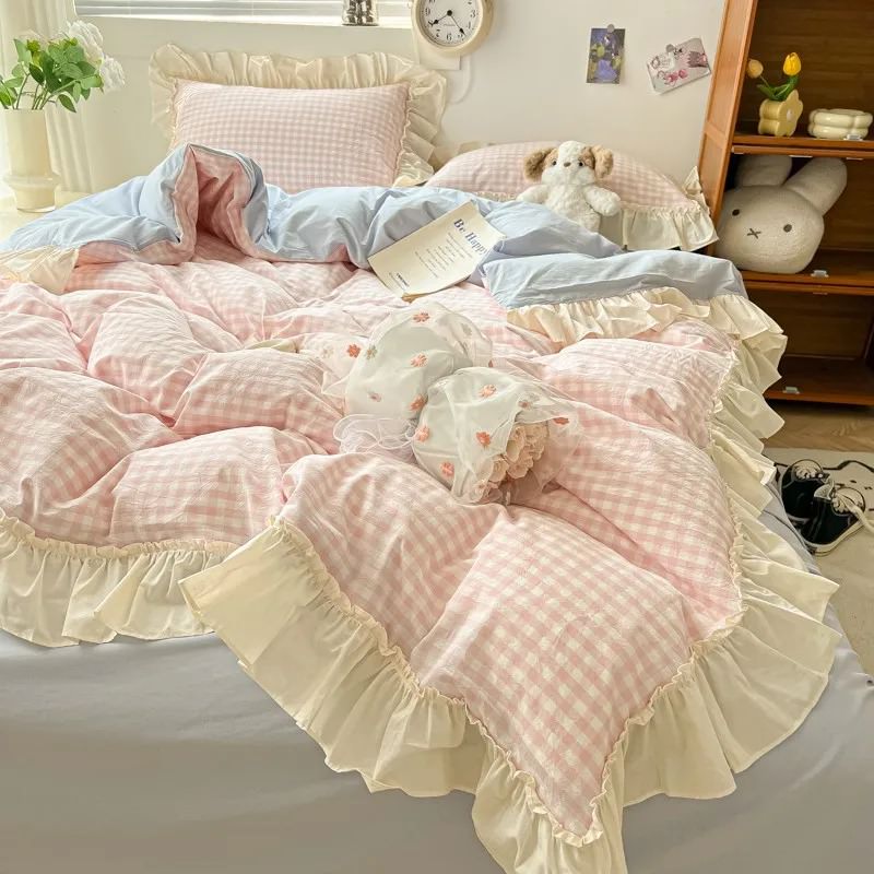 Sypialny zestaw pościeli z pastelowym prążkiem i falbankami kawaii