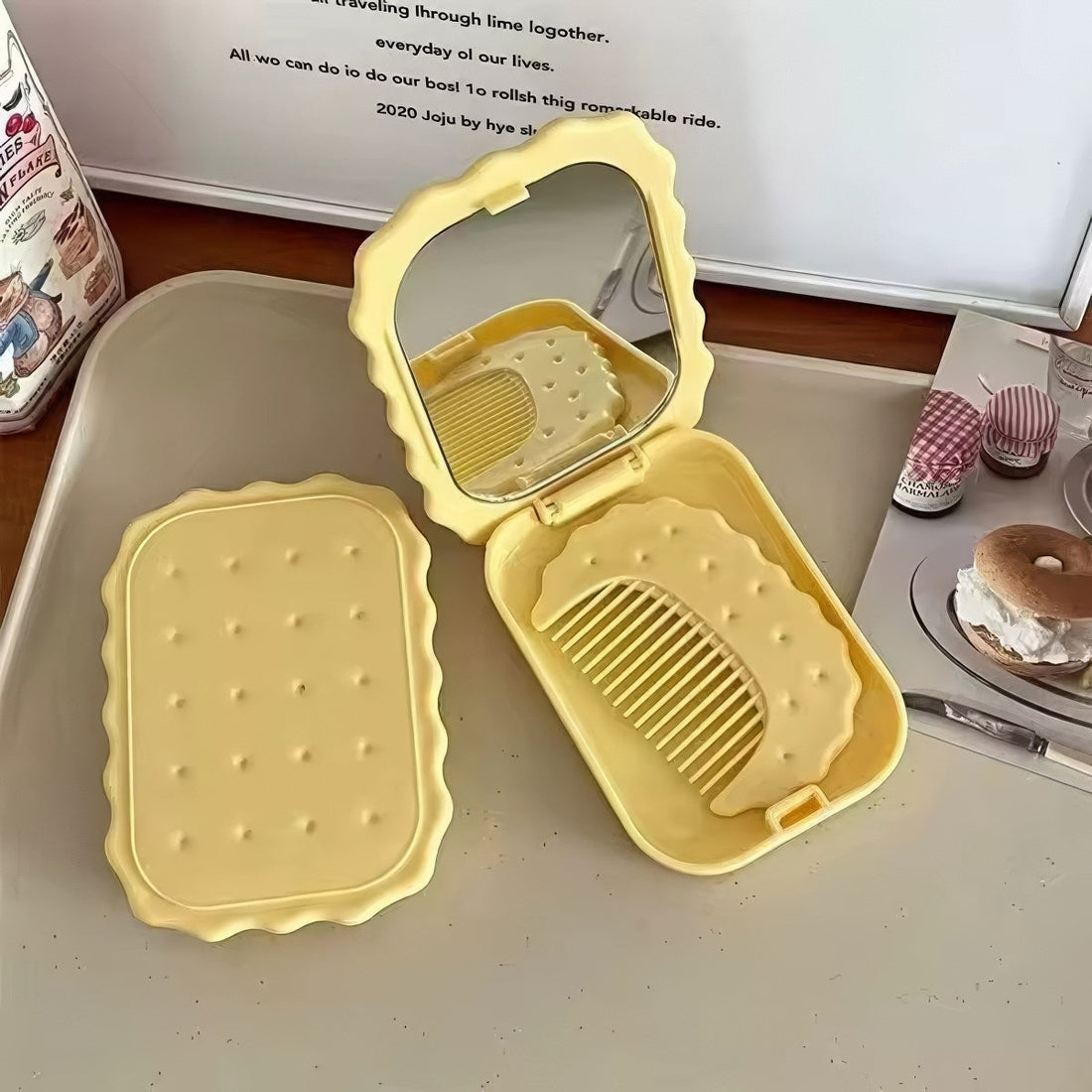 Lusterko kieszonkowe do makijażu Kawaii Biscuit