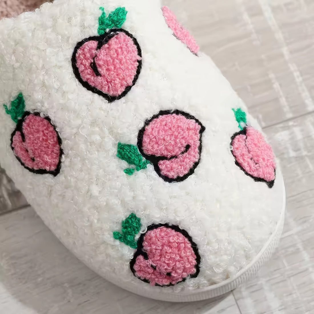 Kawaii Peaches miękkie pluszowe kapcie domowe