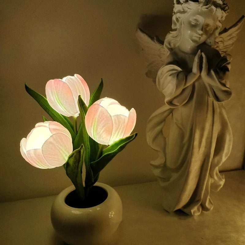 Miniaturowa lampka nocna LED z kwiatkiem tulipana w doniczce