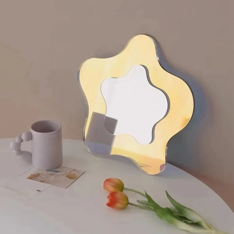 Lustrzana kula z akrylu o efektownym połysku