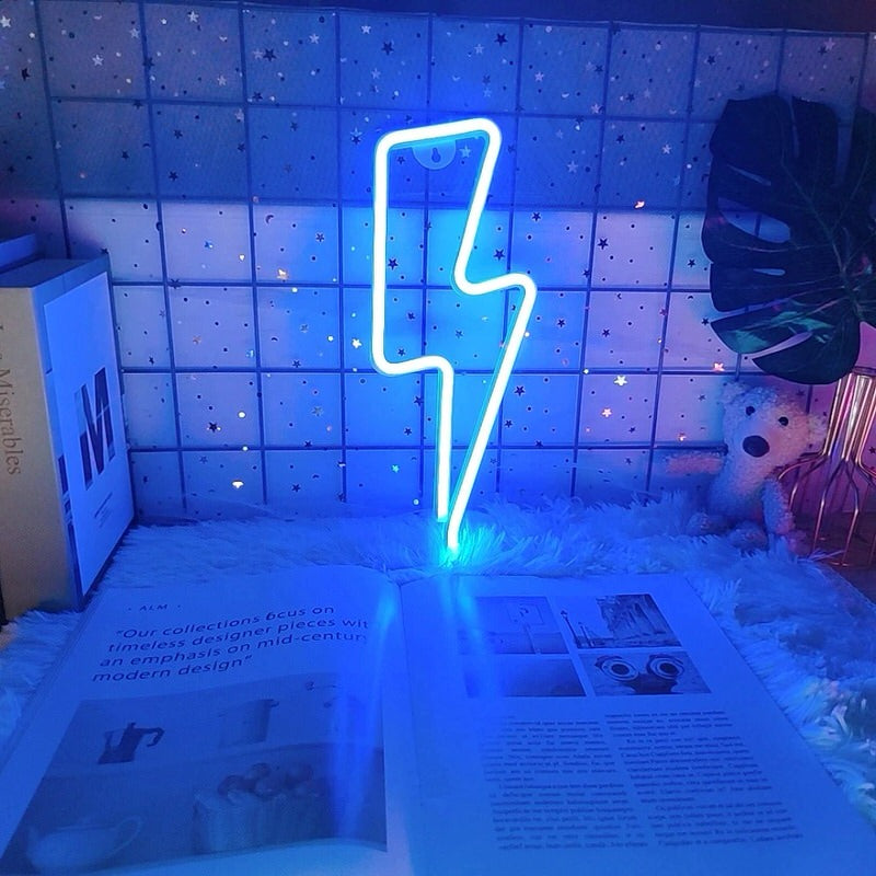 Neonowy napis Piorun
