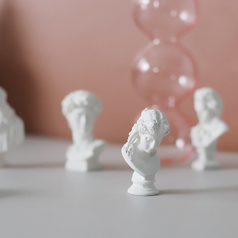 Mini figurki bustowe