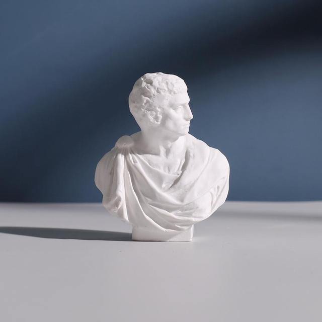 Mini figurki bustowe