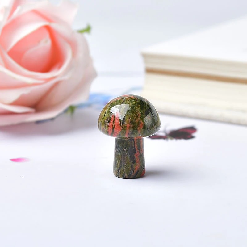Miniatura krysztafowego grzybka