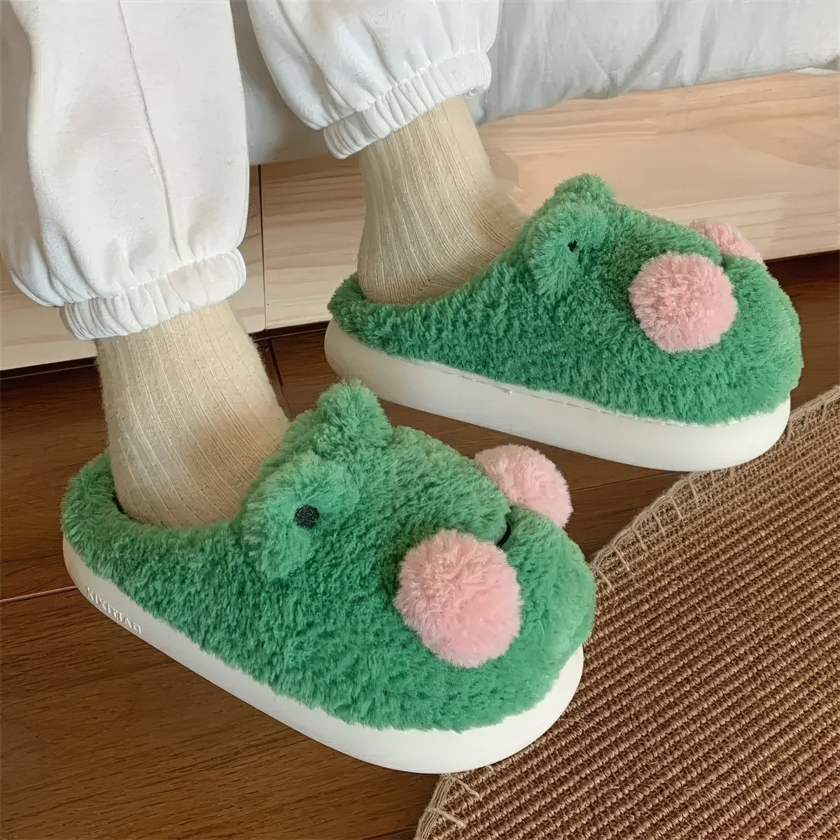 Skarpety-ceraki z uroczymi pluszowymi żabkami w stylu kreskówkowym