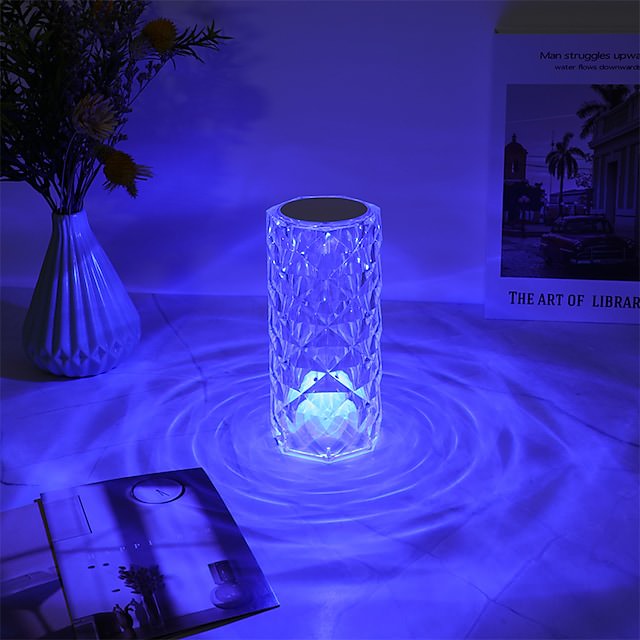 Lampa LED z kryształem diamentowym