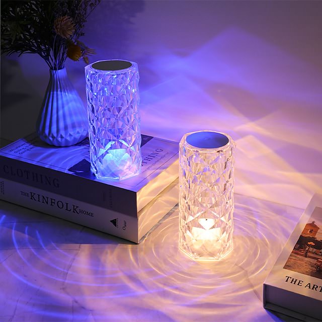 Lampa LED z kryształem diamentowym