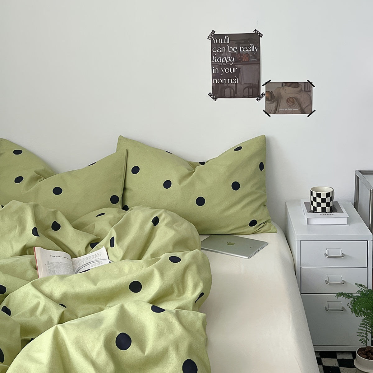 Zestaw pościeli w sage green z kropkami