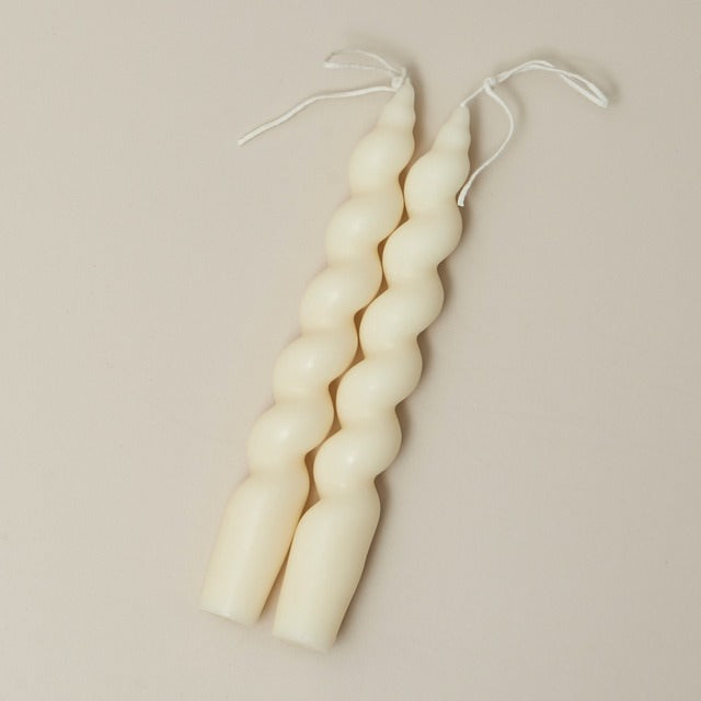Dwupak spiralnych, pastelowych świec w formie spirali