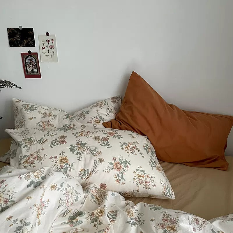 Zestaw pościeli z bawełny z vintageowym wzorem jasnych kwiatów